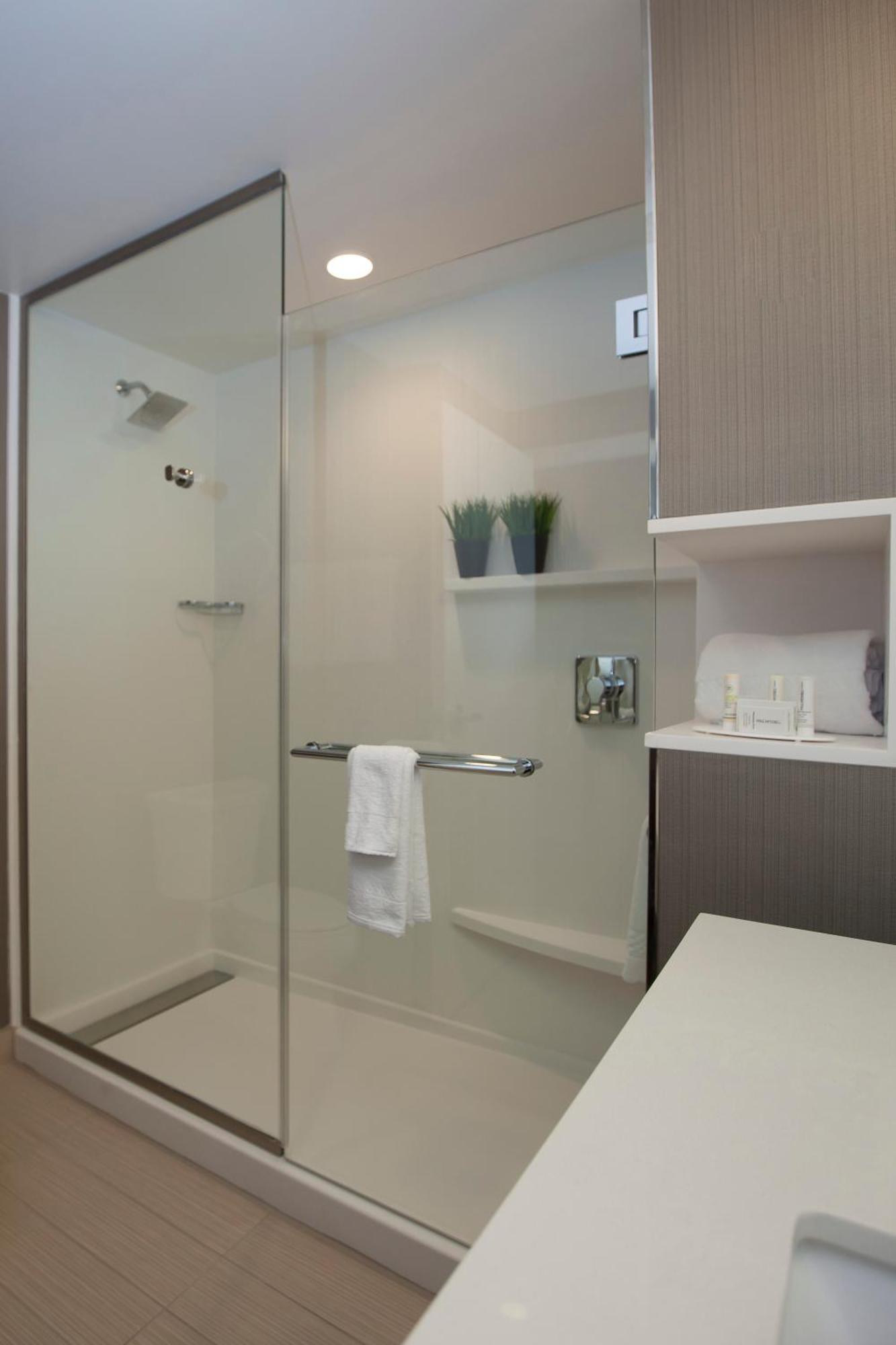 Courtyard By Marriott Houston City Place Spring Ngoại thất bức ảnh