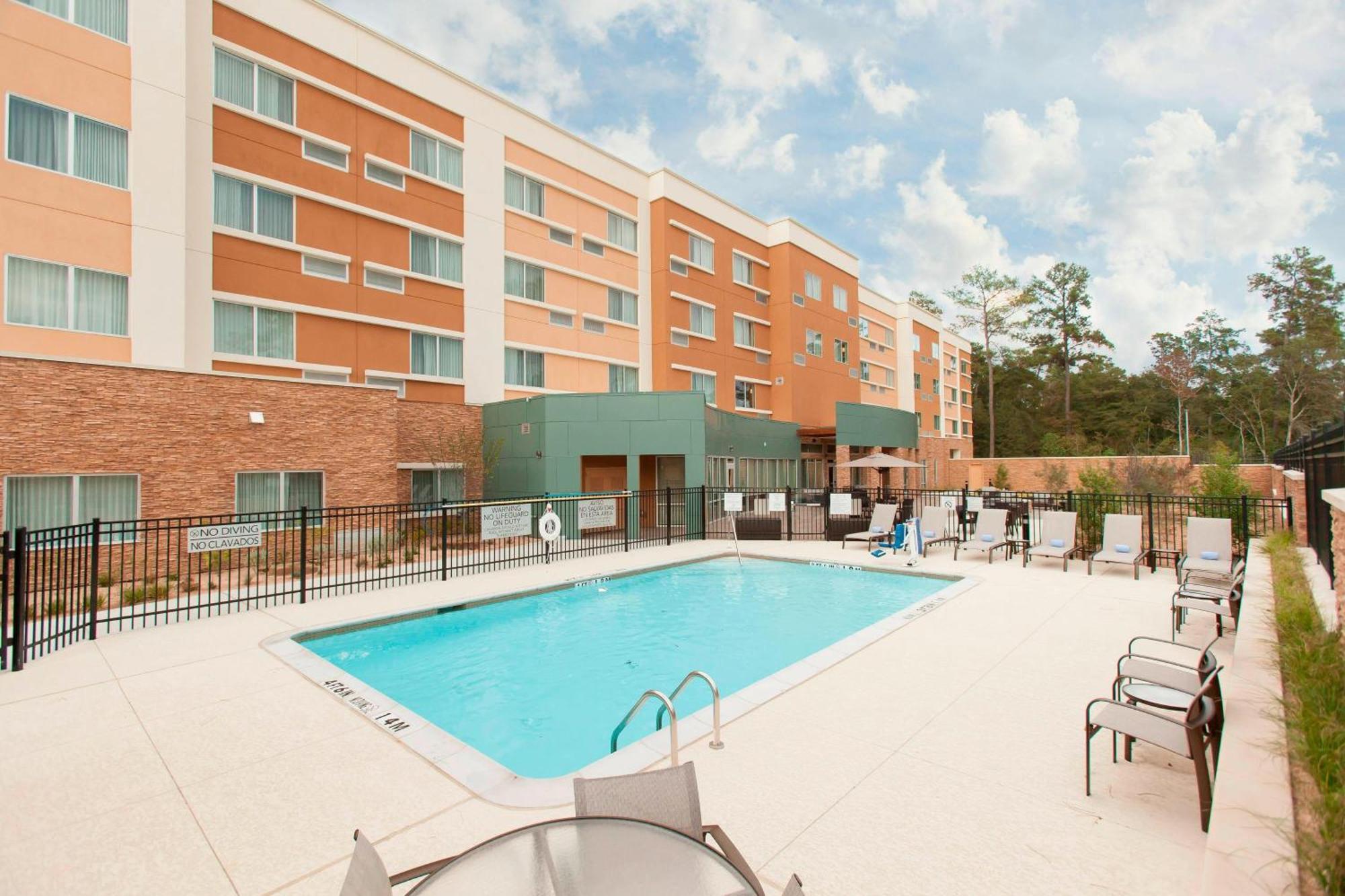 Courtyard By Marriott Houston City Place Spring Ngoại thất bức ảnh